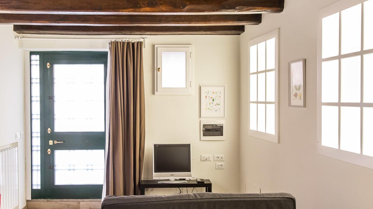 Rental In Rome Trastevere White Esterno foto